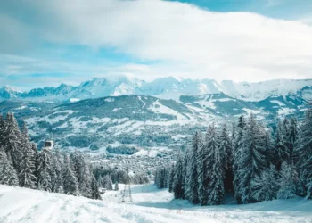best snow vacations for families