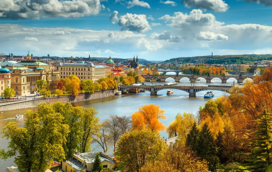 warm places to visite in december