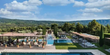 luxury family resorts in France