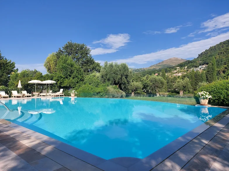 luxury family resorts in France